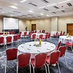 فندق كورتيارد باي ماريوت مطار 4*