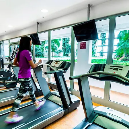 코트야드 바이 메리어트 에어포트 4* 프라하