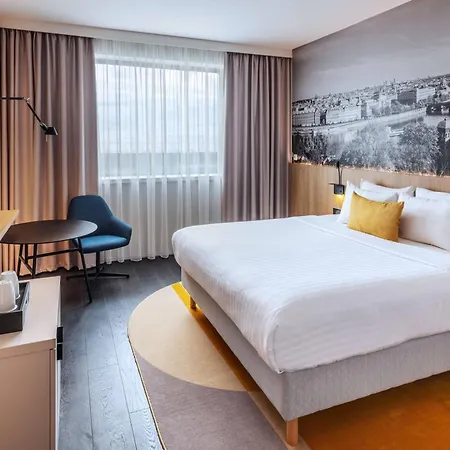 Courtyard By Marriott Airport Prága