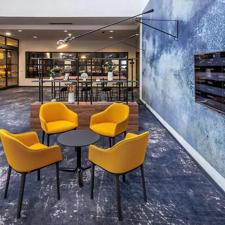 Szálloda Courtyard By Marriott Airport 4*