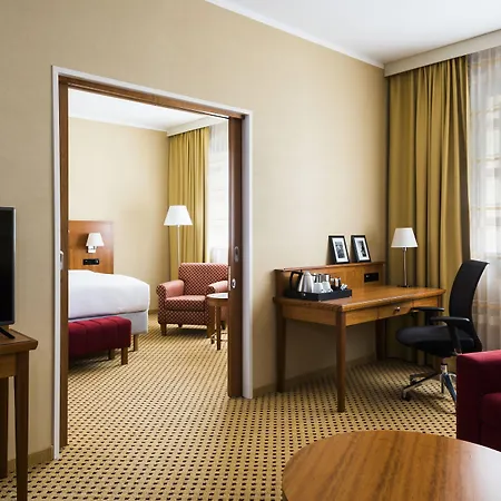 كورتيارد باي ماريوت مطار 4* براغ