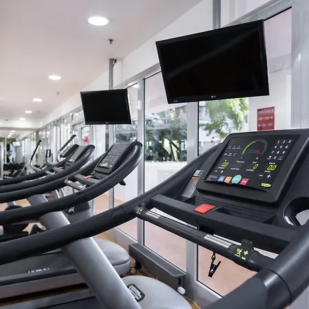 Hotel Courtyard By Marriott Airport 4*