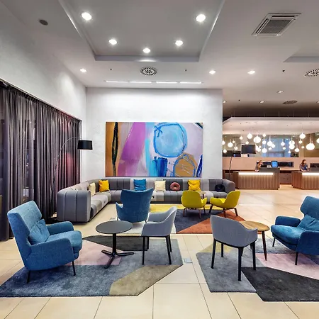 Courtyard By Marriott Airport 4*