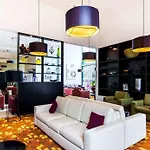 Courtyard By Marriott Airport 4*
