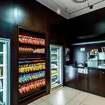 Hotel Courtyard By Marriott Airport