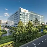 Courtyard By Marriott Airport Praag