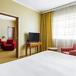 Courtyard By Marriott Airport 4*