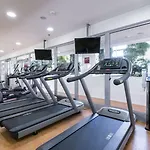 Courtyard By Marriott Airport Hotel Praag