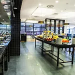 Hotel Courtyard By Marriott Airport 4*