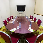 Courtyard By Marriott Airport Hotel 4*