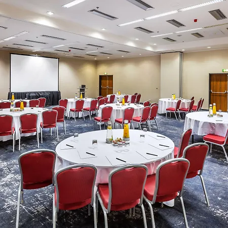 Hotel Courtyard By Marriott Airport 4*